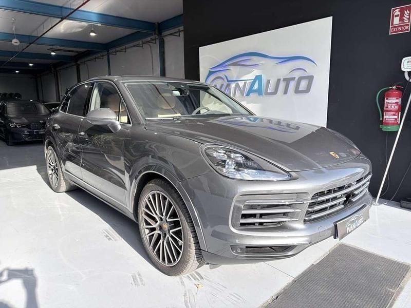 Gris Usado 2021 Porsche Cayenne SUV | 64.990 € (Super precio) - Imagen 1/4