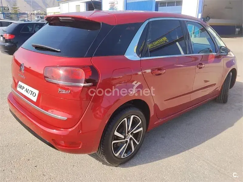 Usado Citroën C4 Picasso Rip Curl 130 CV (95 kW) 2018 Granate Monovolumen