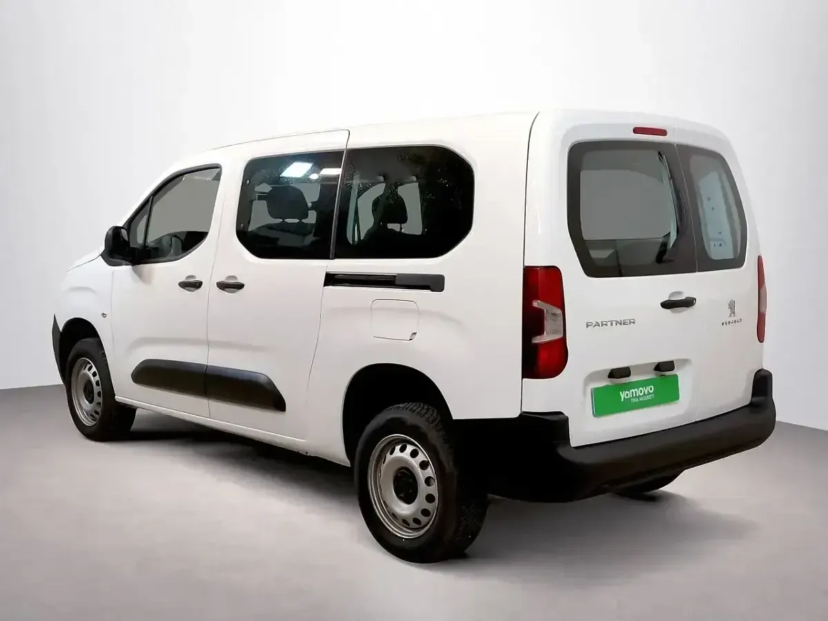 Usado Peugeot Partner 131 CV (96 kW) 2021 Blanco Monovolumen