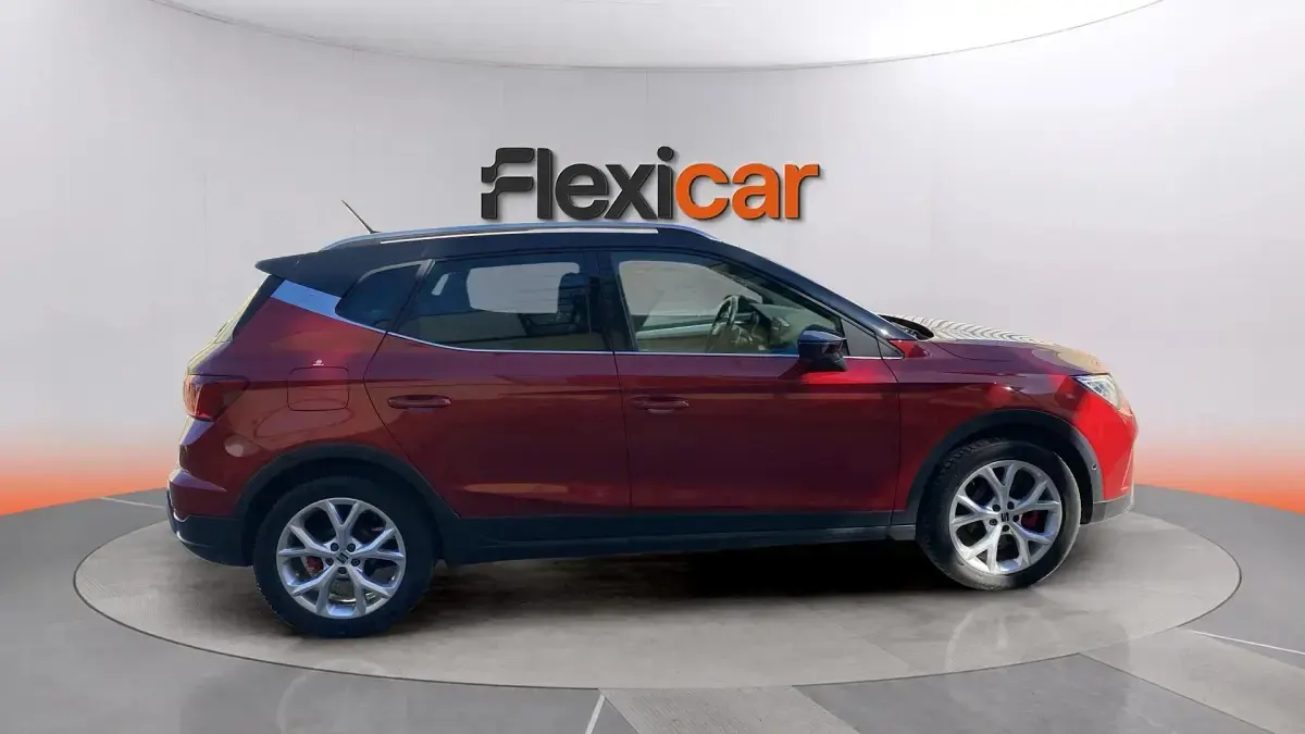Usado Seat Arona FR 150 CV (110 kW) 2023 Rojo SUV