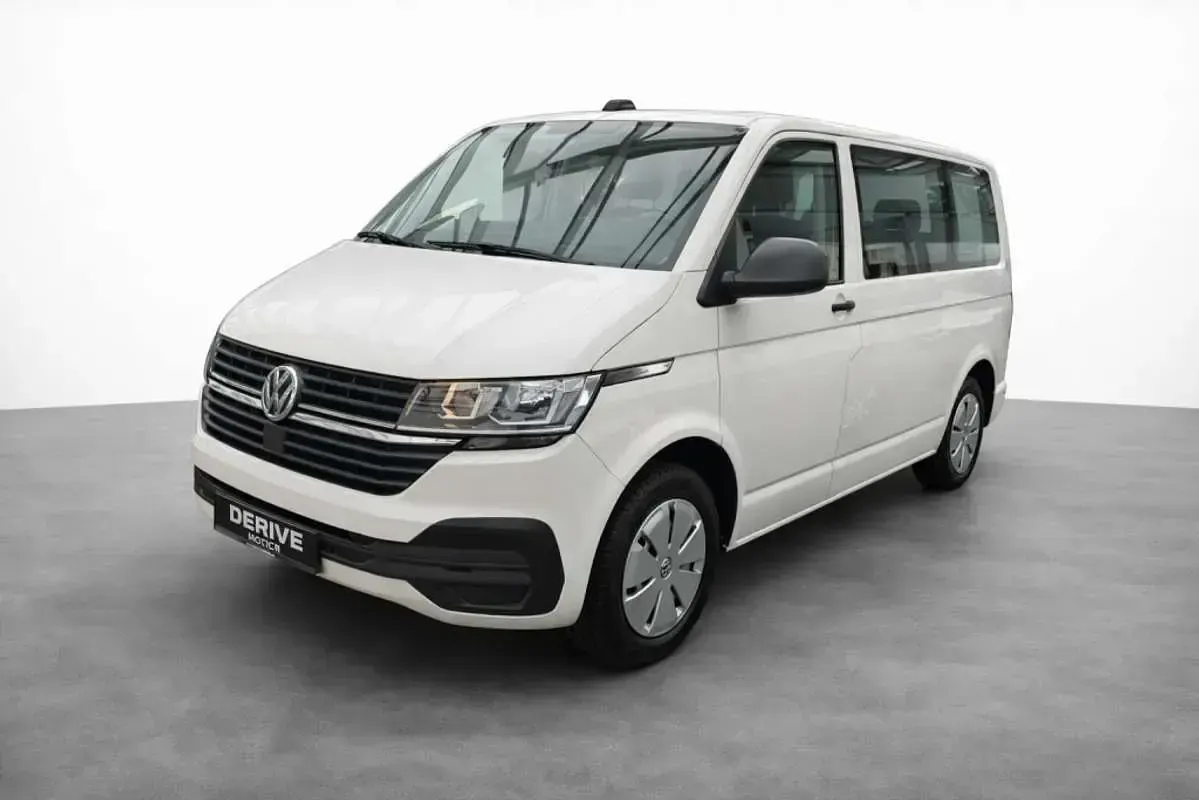 Käytetty VW Multivan 150 HP (110 kW) 2022 Valkoinen Tila-auto