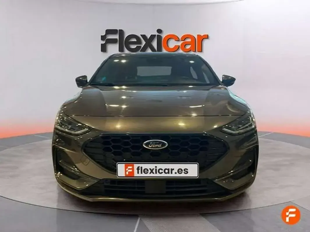 Usado Ford Focus Active 155 CV (114 kW) 2023 Gris Berlina
