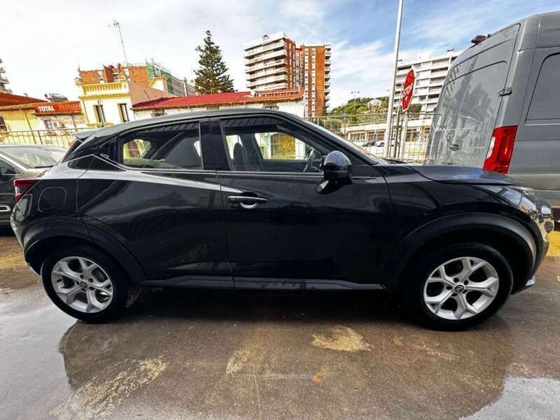 Negro Usado 2020 Nissan Juke Acenta SUV | 9500 € - Imagen 1/4