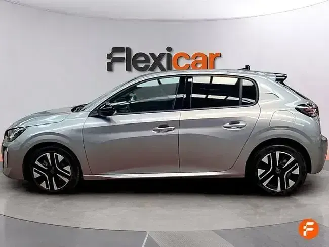 Usado Peugeot 208 Allure 100 CV (73 kW) 2025 Gris Utilitario