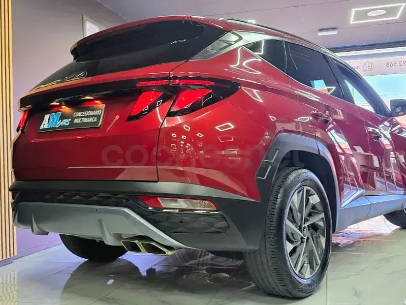 Usado Hyundai Tucson 150 CV (110 kW) 2021 Granate SUV