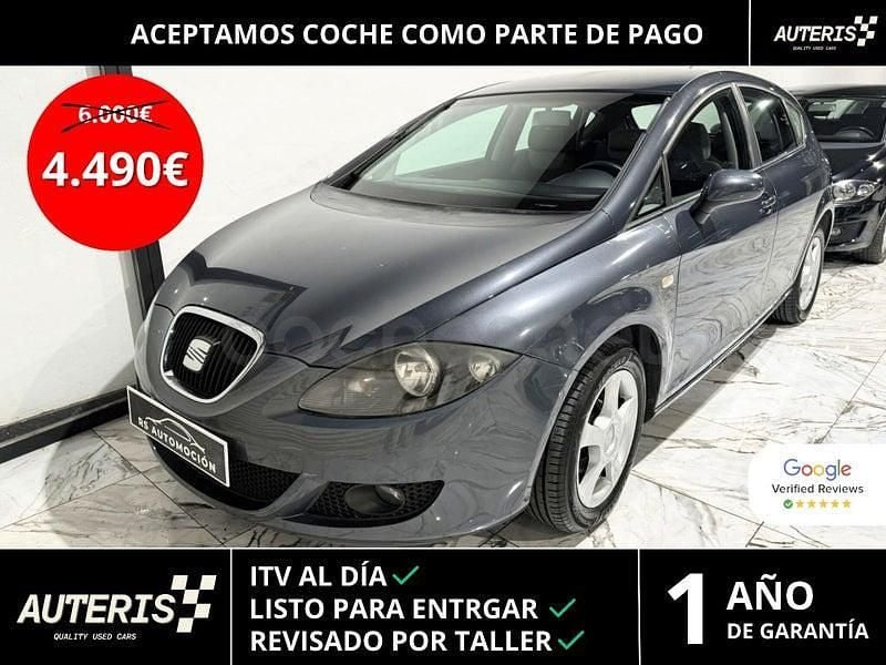 Usado Seat Leon Sport 102 CV (75 kW) 2005 Gris / plata Berlina