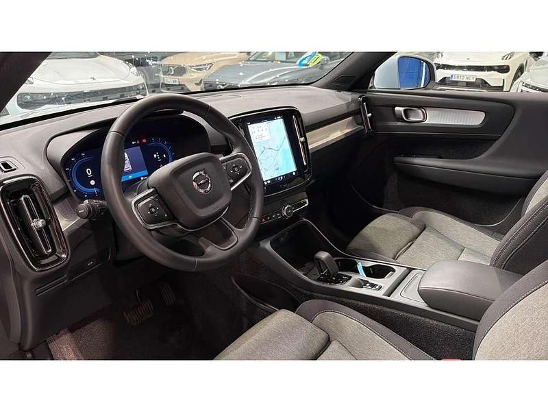 Usado Volvo XC40 Core 129 CV (94 kW) 2025 Azul SUV