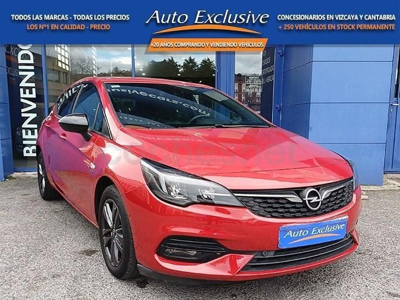 Usado Opel Astra GS Line 110 CV (80 kW) 2020 Granate Berlina
