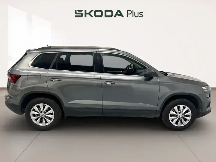 Nuevo Skoda Karoq 150 CV (110 kW) 2025 Gris SUV