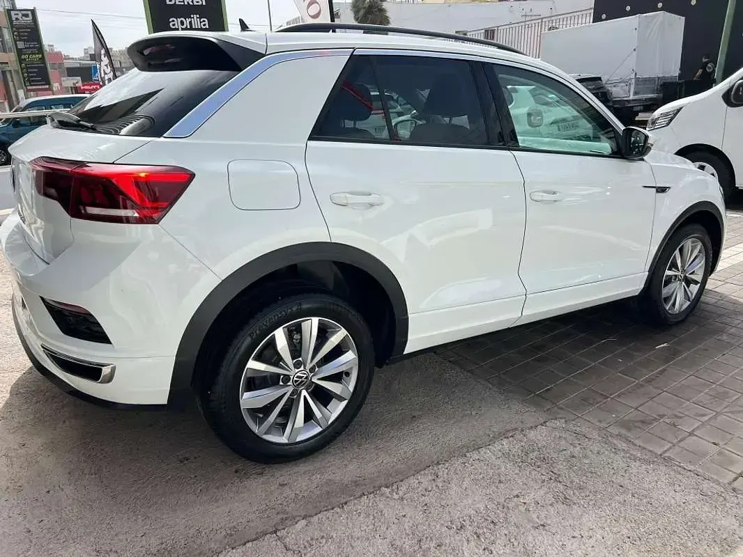 Usado VW T-Roc Advance 110 CV (80 kW) 2022 Blanco SUV