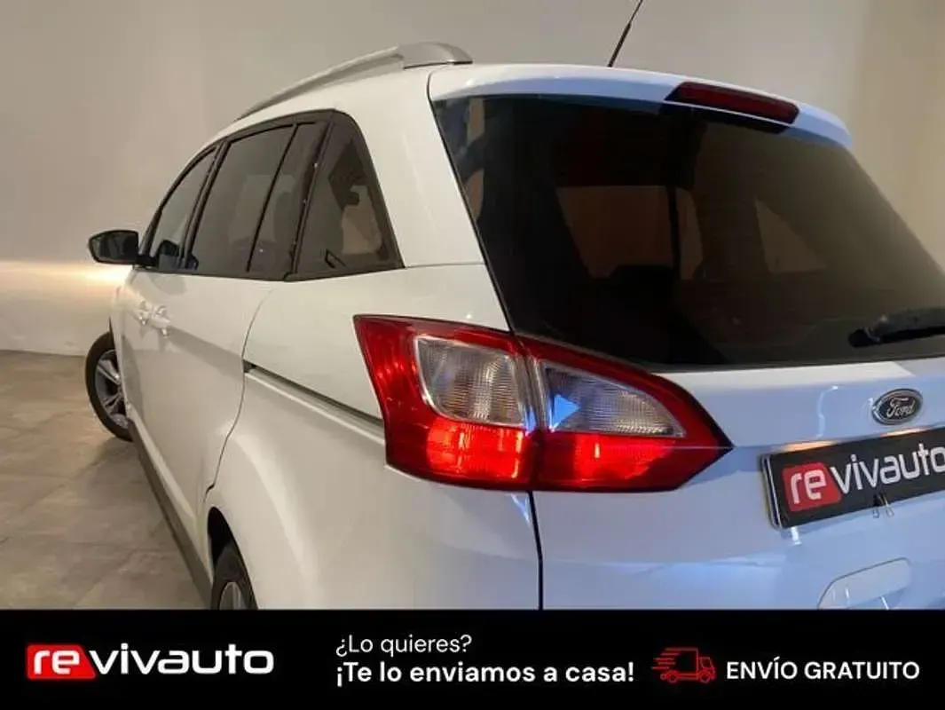 Usado Ford C-MAX Trend 125 CV (91 kW) 2015 Blanco Monovolumen