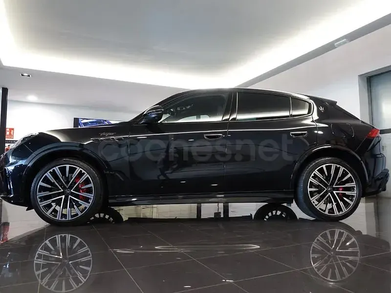 Usado Maserati Grecale 530 CV (389 kW) 2024 Negro SUV
