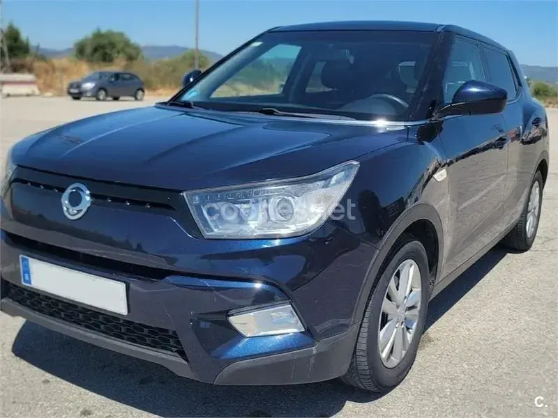 Usado SsangYong Tivoli 115 CV (84 kW) 2016 Azul SUV