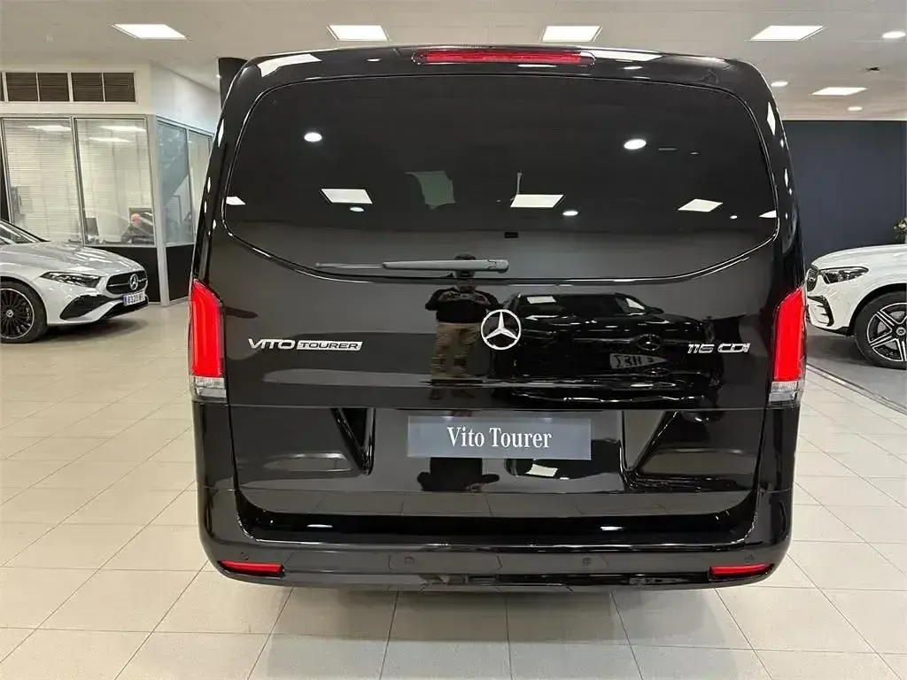 Usado Mercedes Vito 163 CV (119 kW) 2025 Negro Van