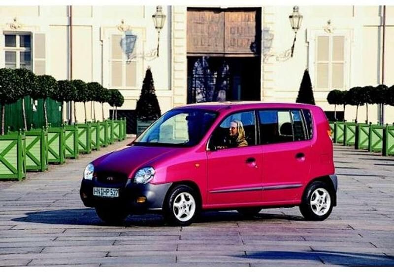 Usado Hyundai Atos GLS 54 CV (39 kW) 2001 Gris Utilitario