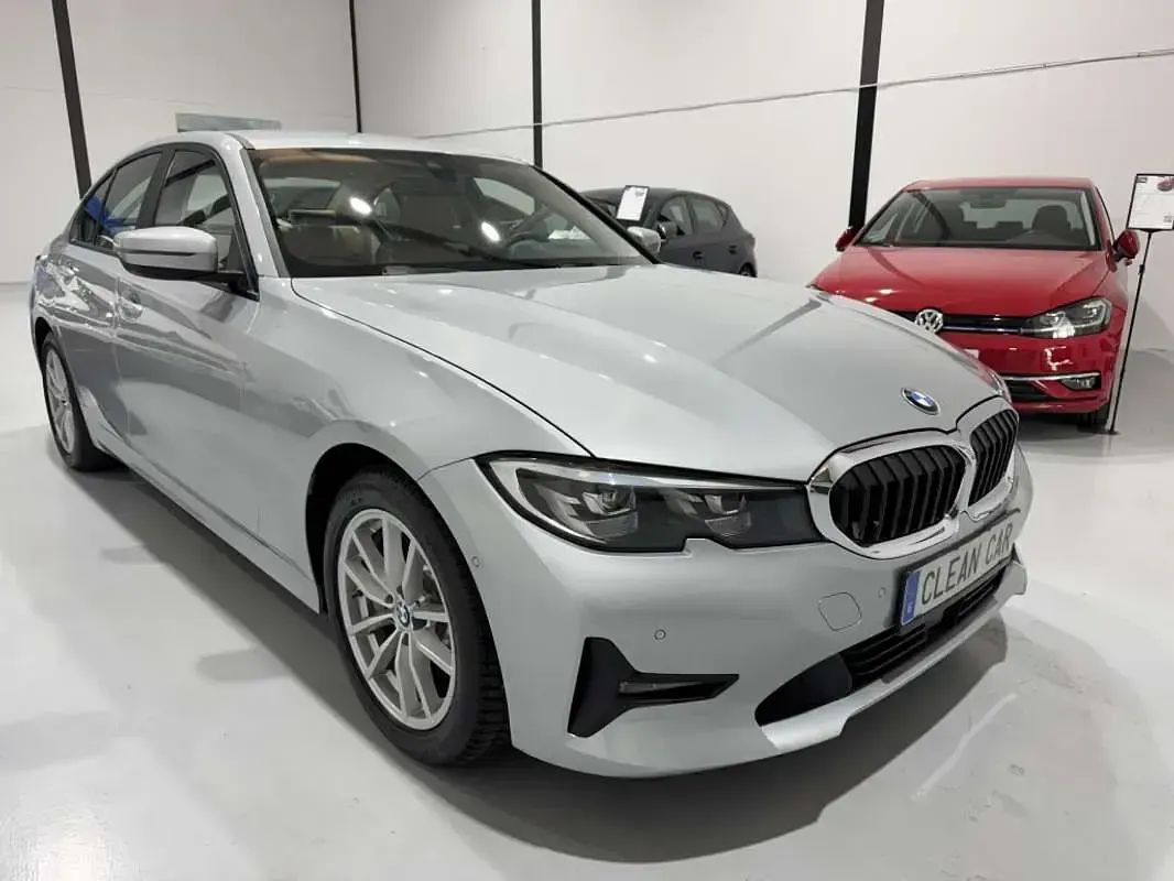 Usado BMW 330e 292 CV (214 kW) 2021 Plateado Berlina