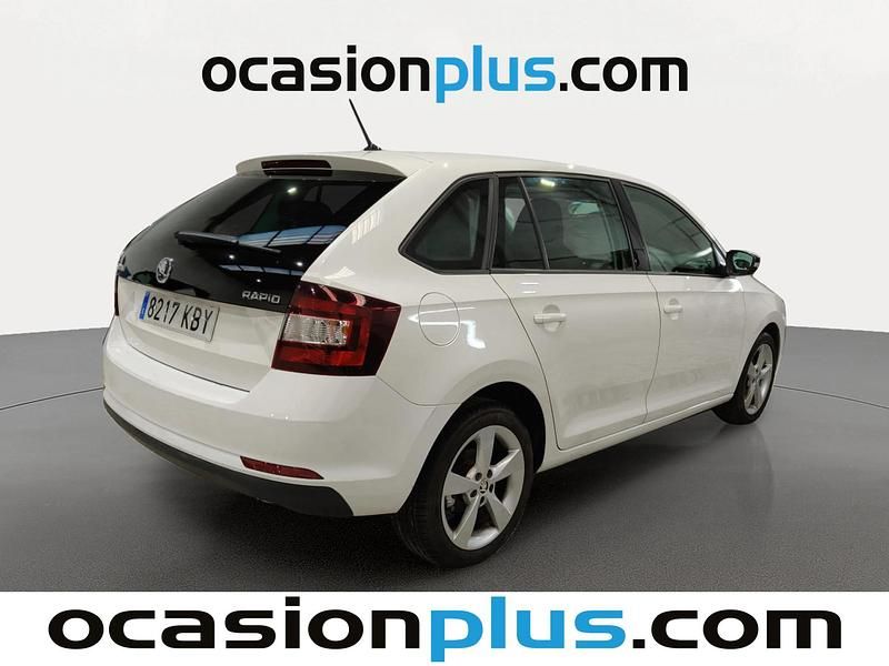 Usado Skoda Rapid Ambition 90 CV (66 kW) 2017 Blanco Berlina