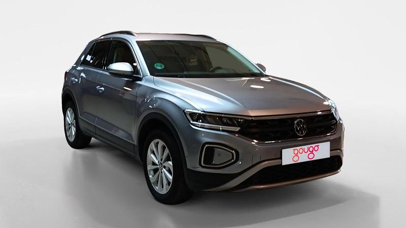 Usado VW T-Roc 110 CV (80 kW) 2024 Gris / plata SUV