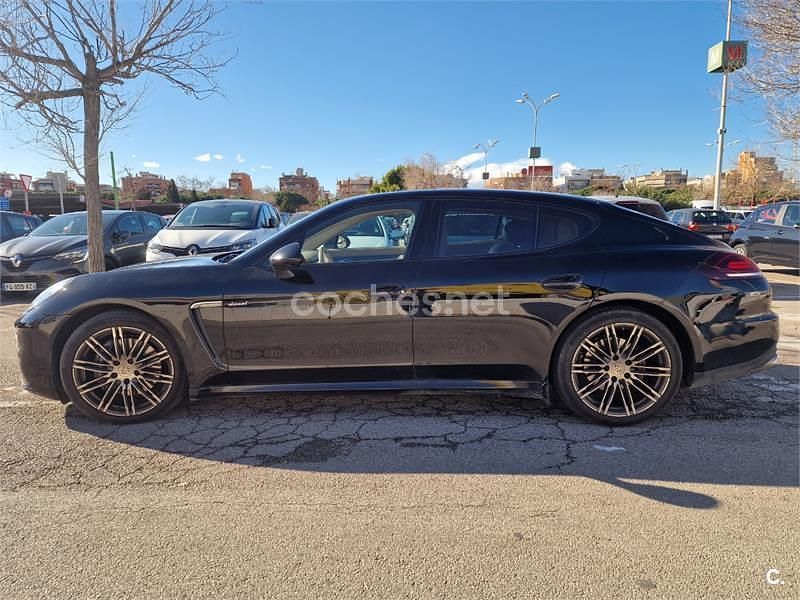 Usado Porsche Panamera 300 CV (220 kW) 2015 Negro Utilitario