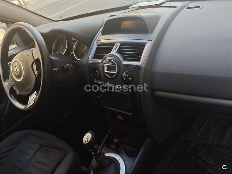 Usado Renault Mégane II 105 CV (77 kW) 2008 Negro Berlina