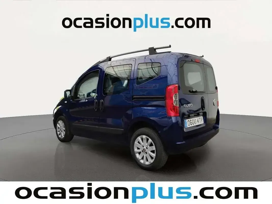 Usado Fiat Qubo Lounge 80 CV (58 kW) 2019 Azul Monovolumen