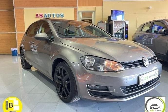 Usado VW Golf VII Highline 150 CV (110 kW) 2014 Gris Utilitario