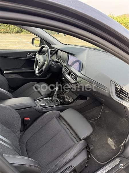 Usado BMW 118 Sport Line 136 CV (100 kW) 2020 Gris / plata Utilitario