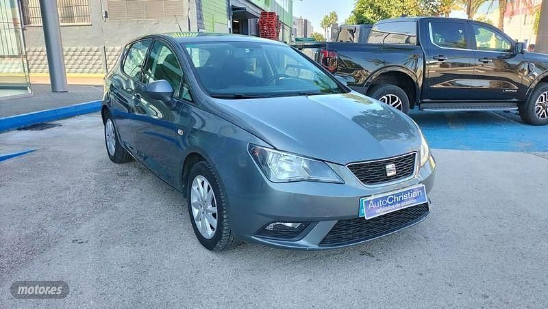 Usado Seat Ibiza Style 105 CV (77 kW) 2012 Gris