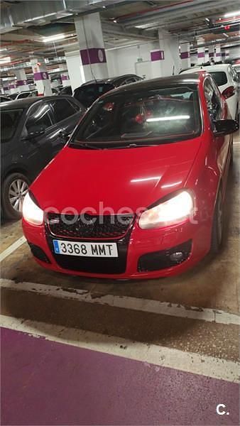 Usado VW Golf IV GTI 200 CV (147 kW) 2005 Rojo Berlina