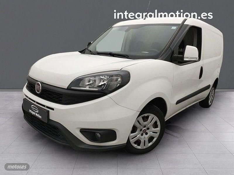Blanco Usado 2019 Fiat Doblò Monovolumen | 10.743 € (Precio justo) - Imagen 1/4
