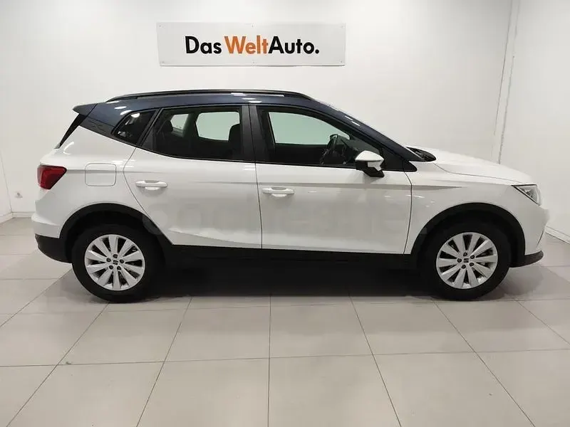 Usado Seat Arona Style 116 CV (85 kW) 2025 Blanco SUV