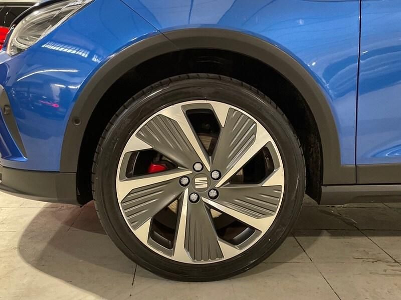 Usado Seat Arona FR 110 CV (80 kW) 2022 Azul SUV