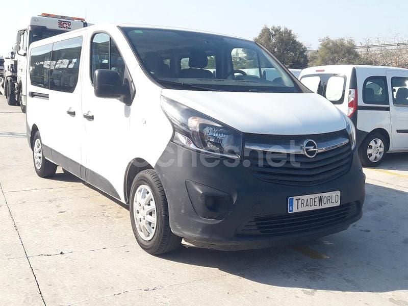 Usado Opel Vivaro 125 CV (91 kW) 2018 Blanco Monovolumen