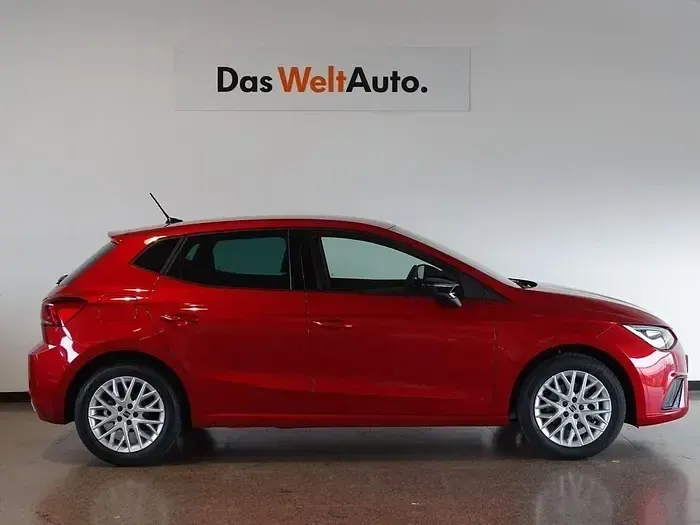 Nuevo Seat Ibiza FR 116 CV (85 kW) 2025 Rojo Utilitario