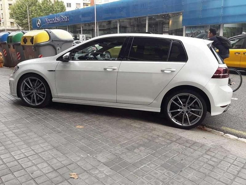 Usado VW Golf VII R 300 CV (220 kW) 2014 Blanco Coupe