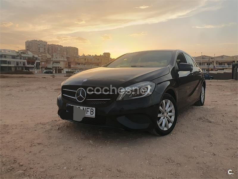 Negro Usado 2014 Mercedes A200 Style Berlina | 13.950 € (Un poco caro) - Imagen 1/4