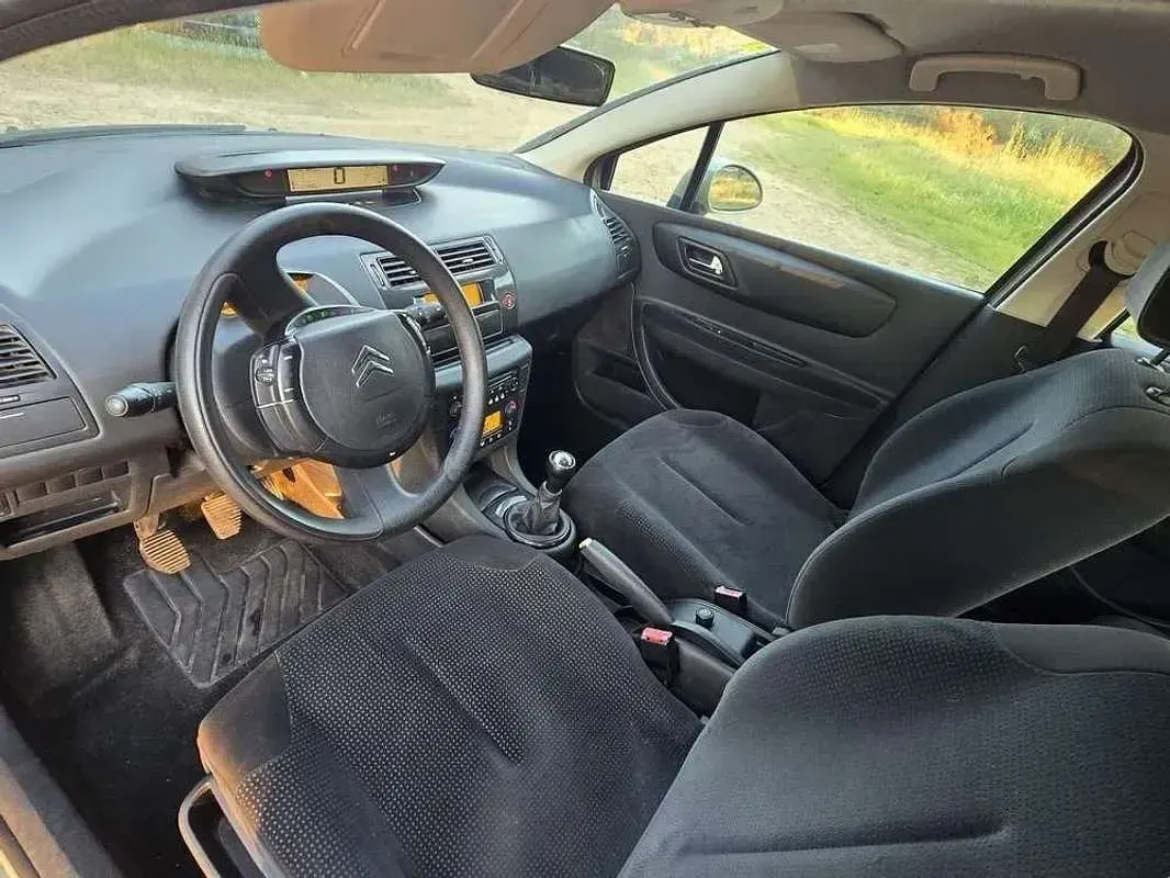 Usado Citroën C4 90 CV (66 kW) 2006 Beige Utilitario