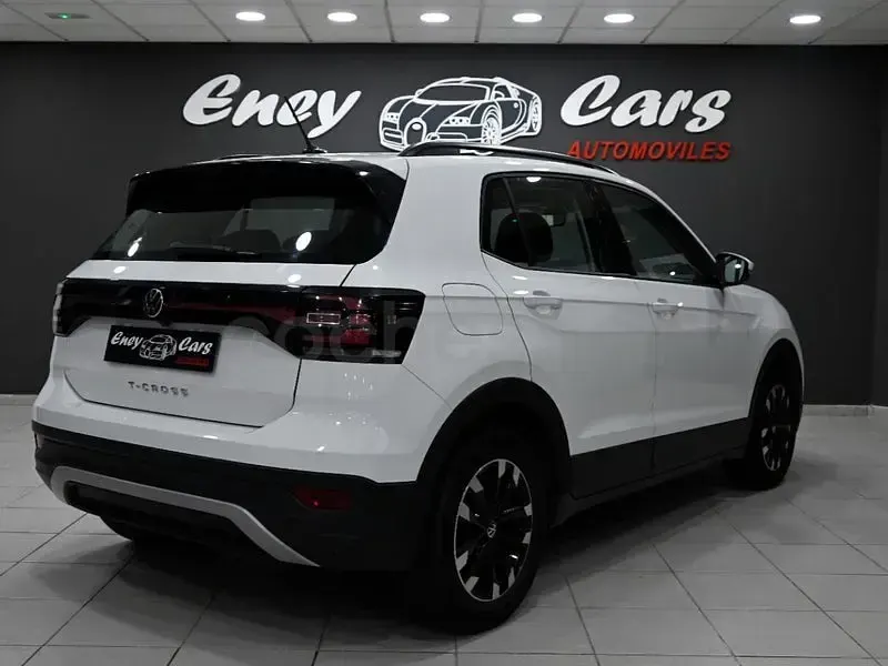 Usado VW T-Cross Advance 95 CV (69 kW) 2023 Blanco SUV