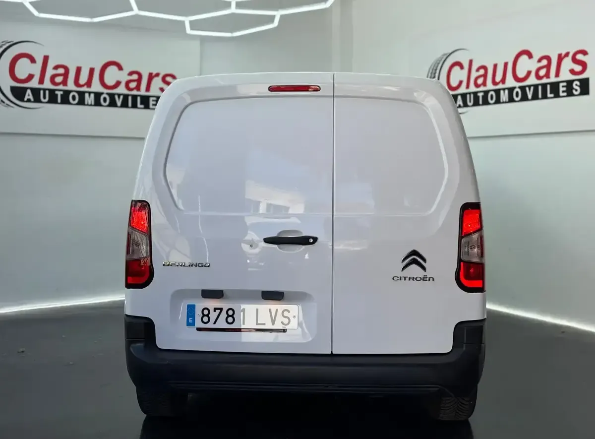 Usado Citroën Berlingo 100 CV (73 kW) 2022 Blanco Monovolumen