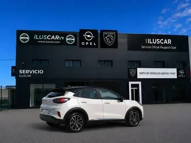 Usado Ford Puma Titanium 121 CV (88 kW) 2021 Blanco metropolis techo negro SUV