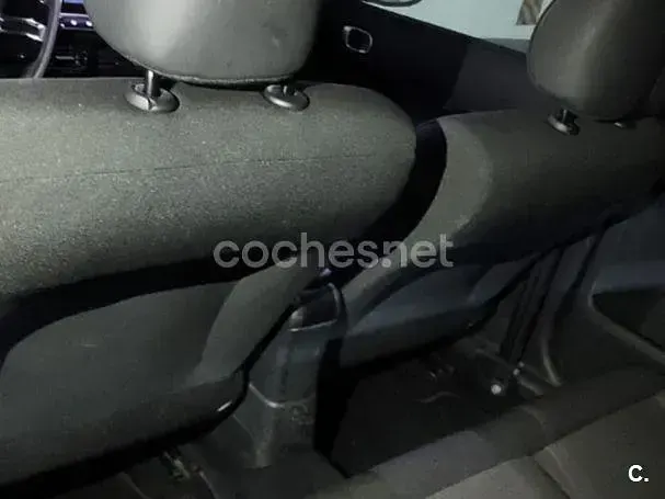 Usado Citroën C4 PureTech 110 CV (80 kW) 2017 Blanco Berlina