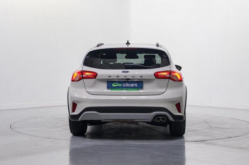 Usado Ford Focus Active 125 CV (91 kW) 2019 Gris / plata Berlina