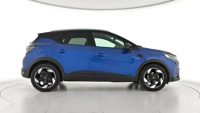 Usado Renault Captur Techno 100 CV (73 kW) 2025 Azul SUV