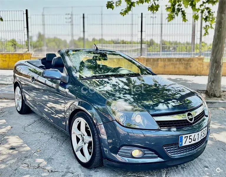 Usado Opel Astra Enjoy 150 CV (110 kW) 2007 Azul Descapotable