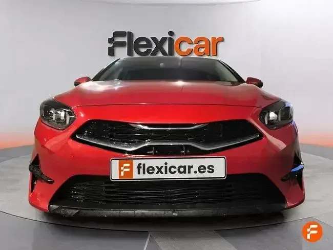 Usado Kia Ceed 100 CV (73 kW) 2021 Rojo Utilitario