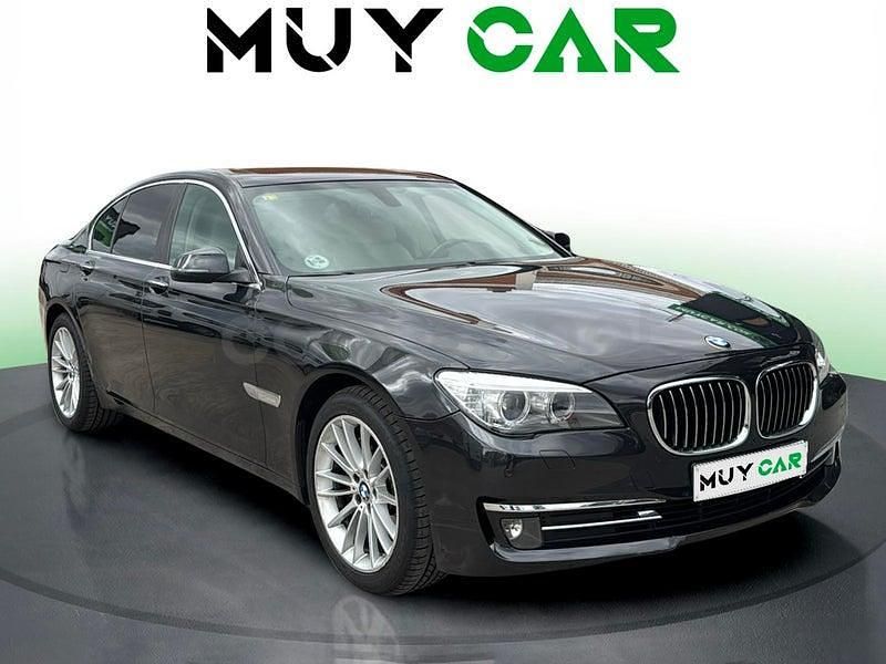 Usado BMW 730 Comfort Edition 258 CV (189 kW) 2014 Gris / plata Berlina