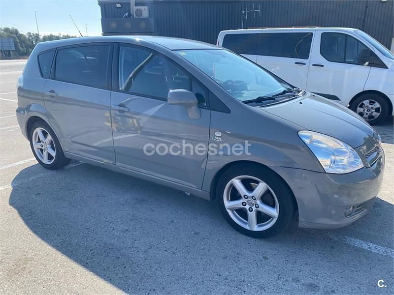 Usado Toyota Corolla Verso Sport 177 CV (130 kW) 2007 Gris / plata Monovolumen