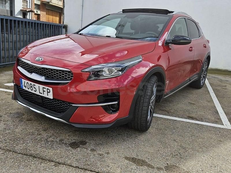 Usado Kia XCeed 140 CV (102 kW) 2020 Granate SUV