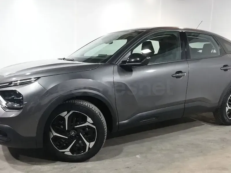 Usado Citroën C4 Feel 110 CV (80 kW) 2022 Gris / plata Berlina