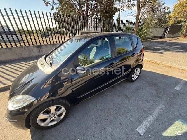 Negro Usado 2008 Mercedes A200 Avantgarde Monovolumen | 8500 € (Un poco caro) - Imagen 1/4